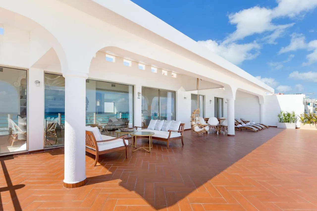 Prázdninový dům Amazing 5 Bedroom Villa On The Beach! Cancún