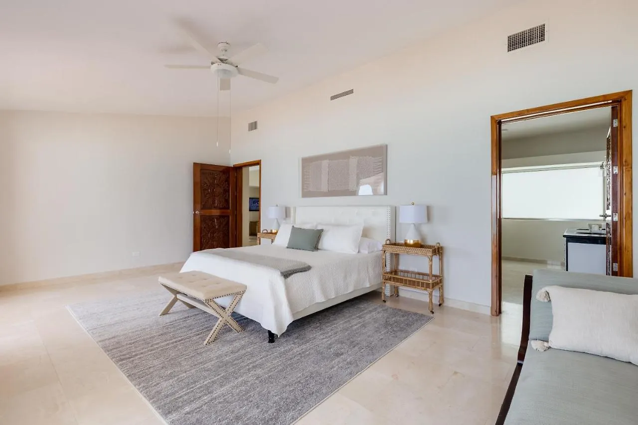 Holiday home Amazing 5 Bedroom Villa On The Beach! Cancun Mexico