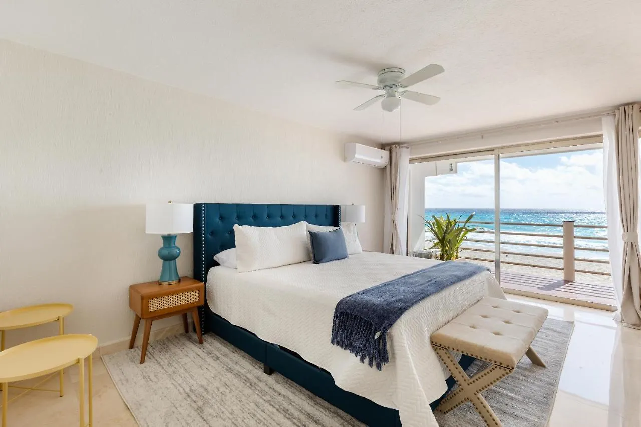 Holiday home Amazing 5 Bedroom Villa On The Beach! Cancun Mexico